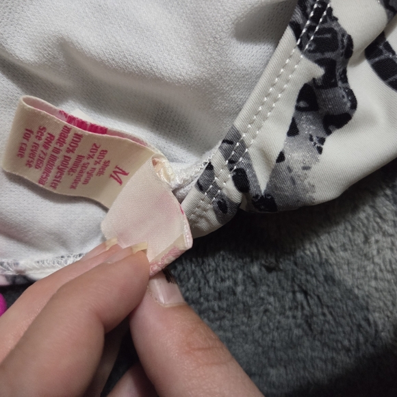 Candies 3 piece bathing suit - Picture 10 of 10